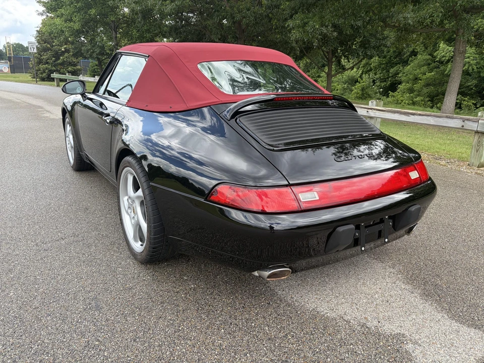 1998 Porsche 993 Carrera - Image 9 of 31