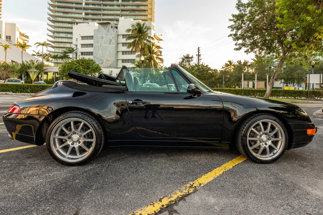 1998 Porsche 993 Carrera - Image 15 of 31