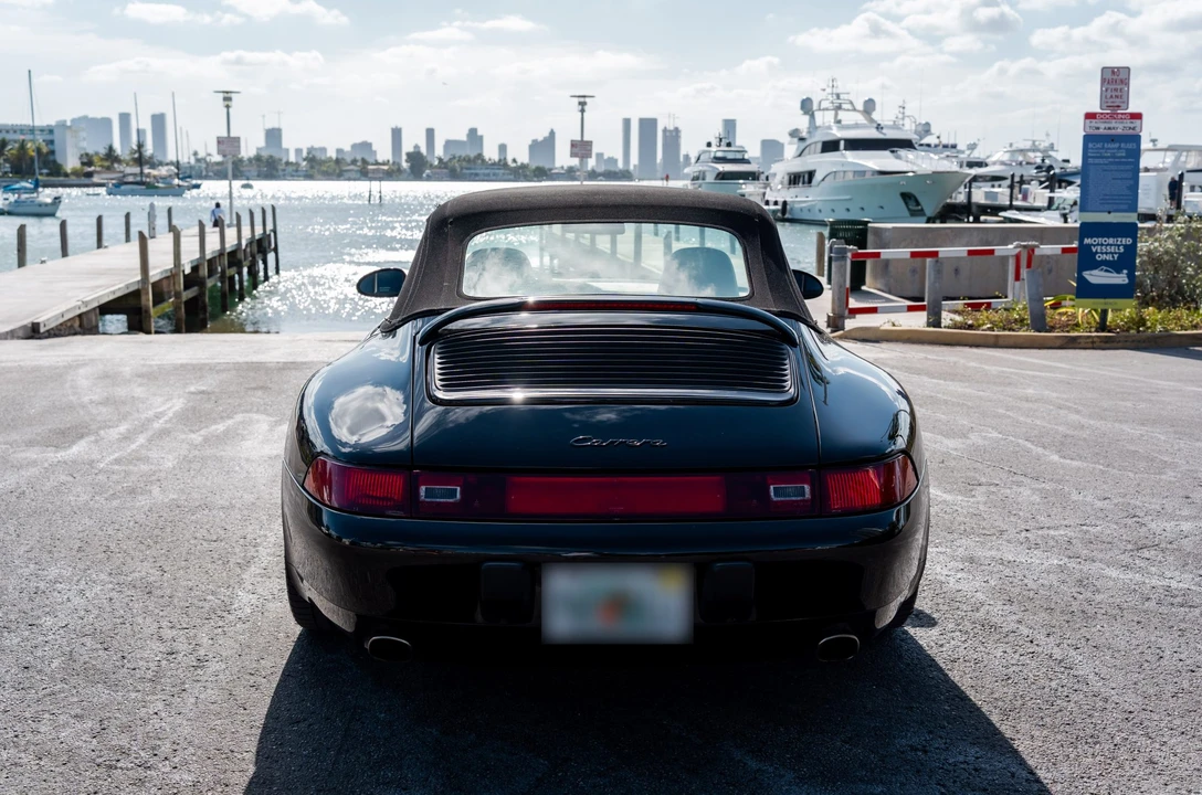 1998 Porsche 993 Carrera - Image 24 of 31