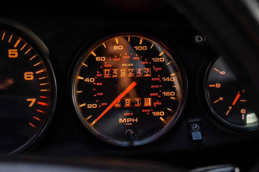 1998 Porsche 993 Carrera - Image 25 of 31
