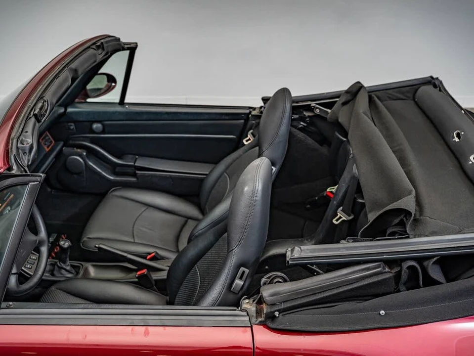 1998 Porsche 993 Carrera - Image 26 of 31