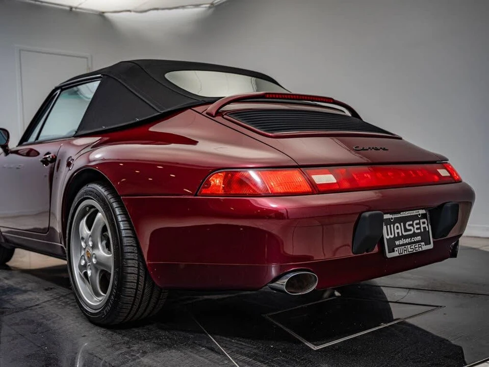 1998 Porsche 993 Carrera - Image 24 of 31