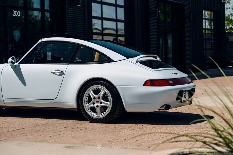 1998 Porsche 993 Carrera - Image 19 of 31
