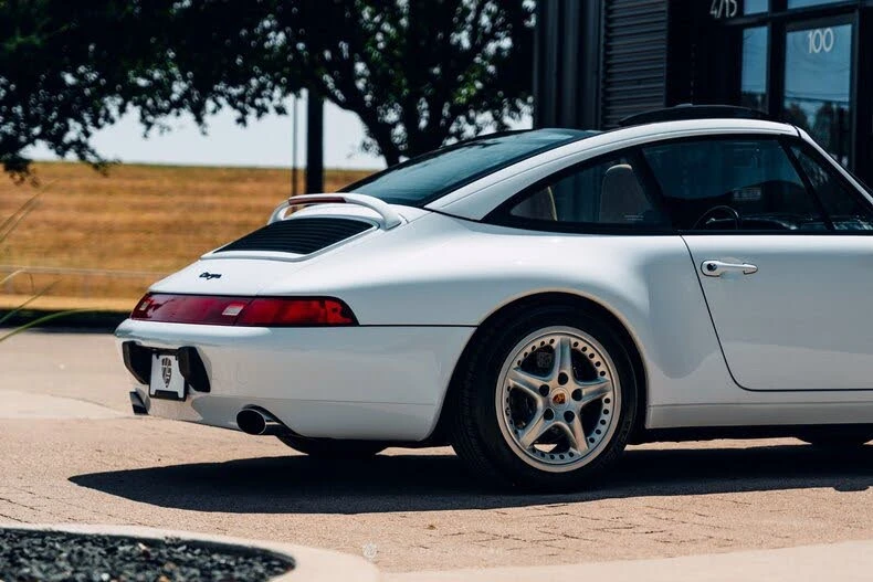 1998 Porsche 993 Carrera - Image 27 of 31