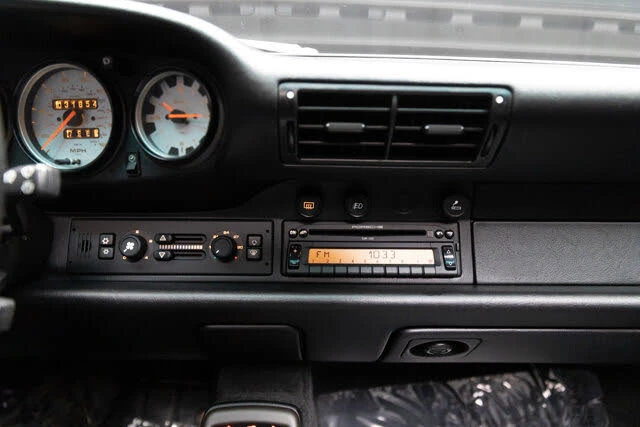 1998 Porsche 993 Carrera - Image 8 of 31