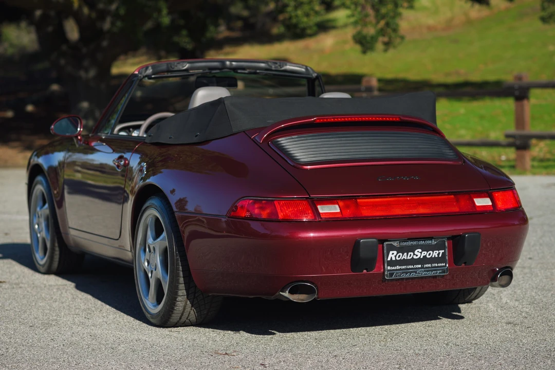 1998 Porsche 993 Carrera - Image 10 of 31
