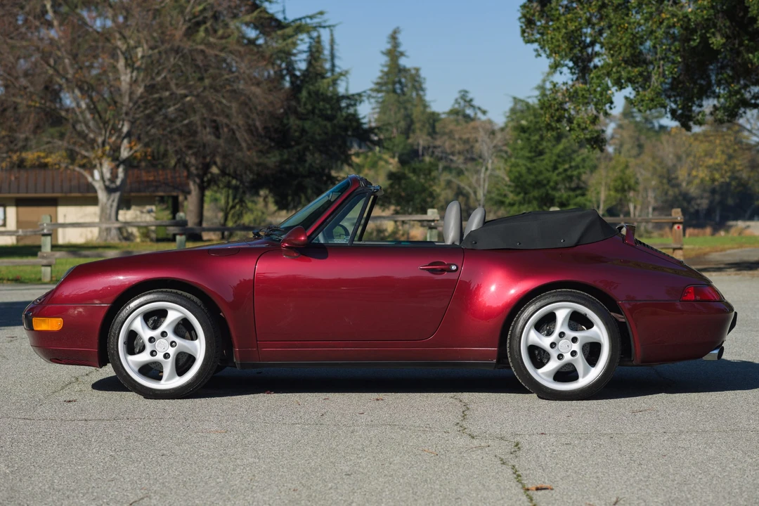 1998 Porsche 993 Carrera - Image 9 of 31
