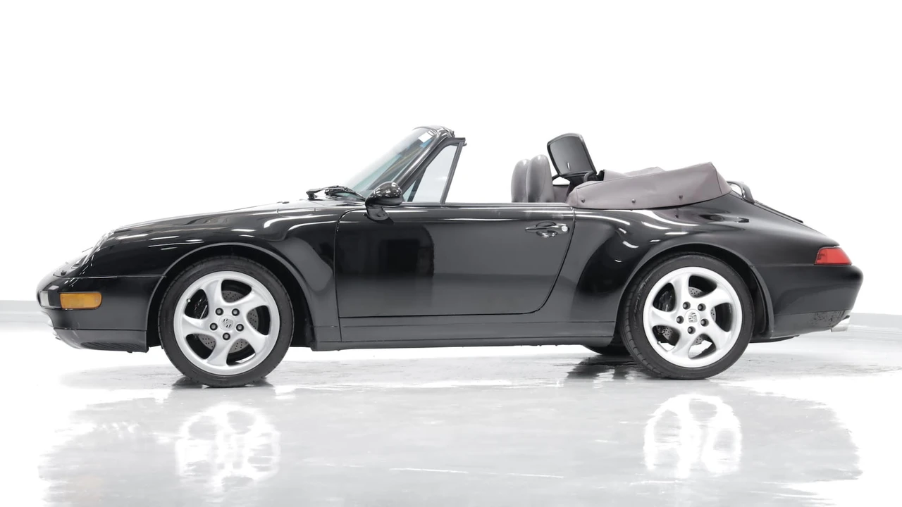1998 Porsche 993 Carrera - Image 2 of 31