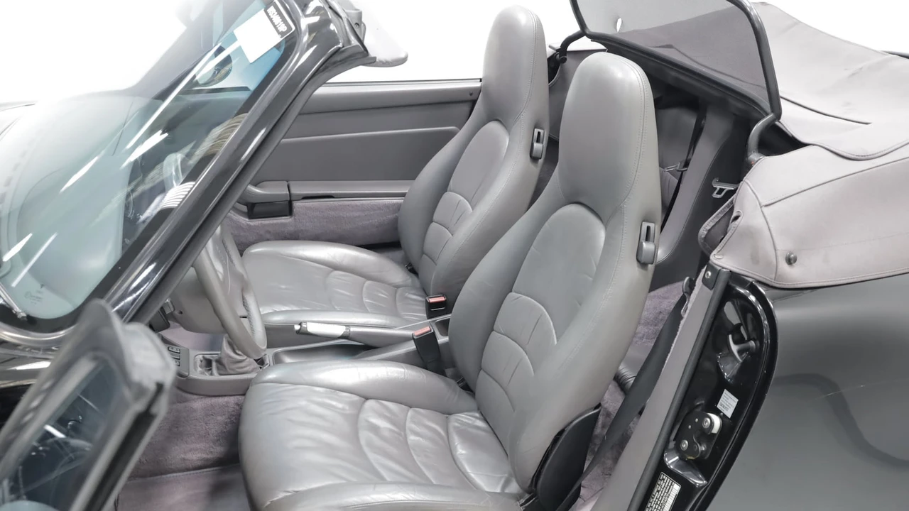 1998 Porsche 993 Carrera - Image 4 of 31