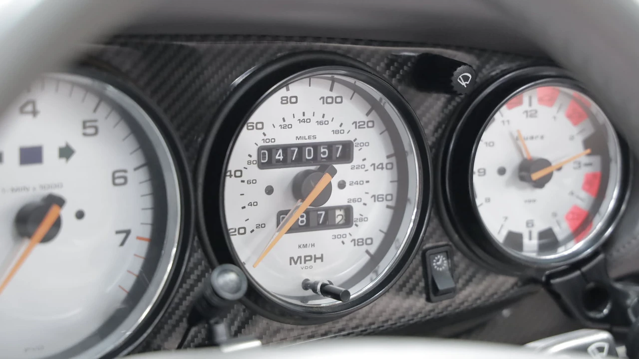 1998 Porsche 993 Carrera - Image 11 of 31
