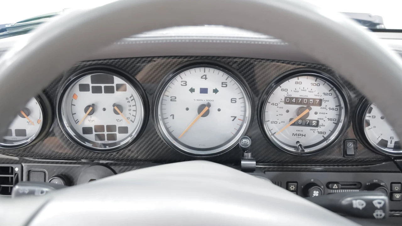 1998 Porsche 993 Carrera - Image 18 of 31