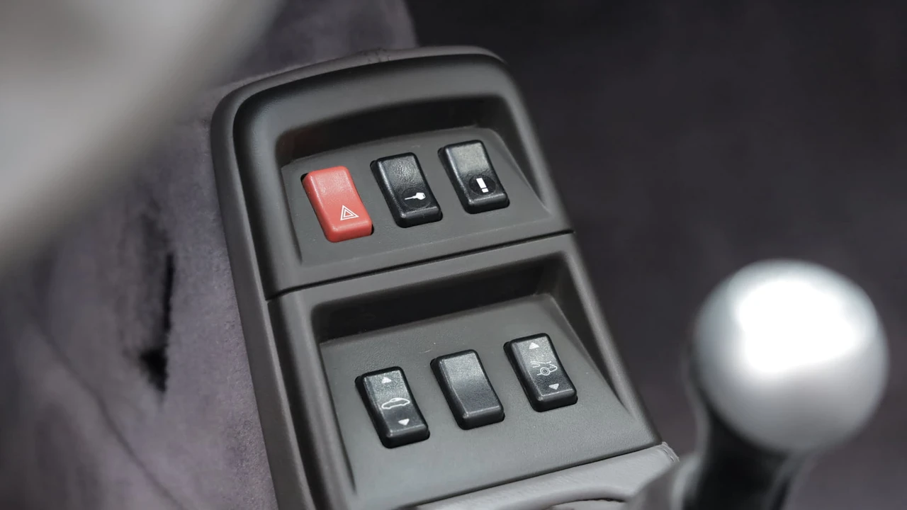 1998 Porsche 993 Carrera - Image 19 of 31