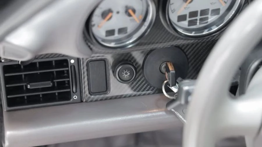 1998 Porsche 993 Carrera - Image 15 of 24