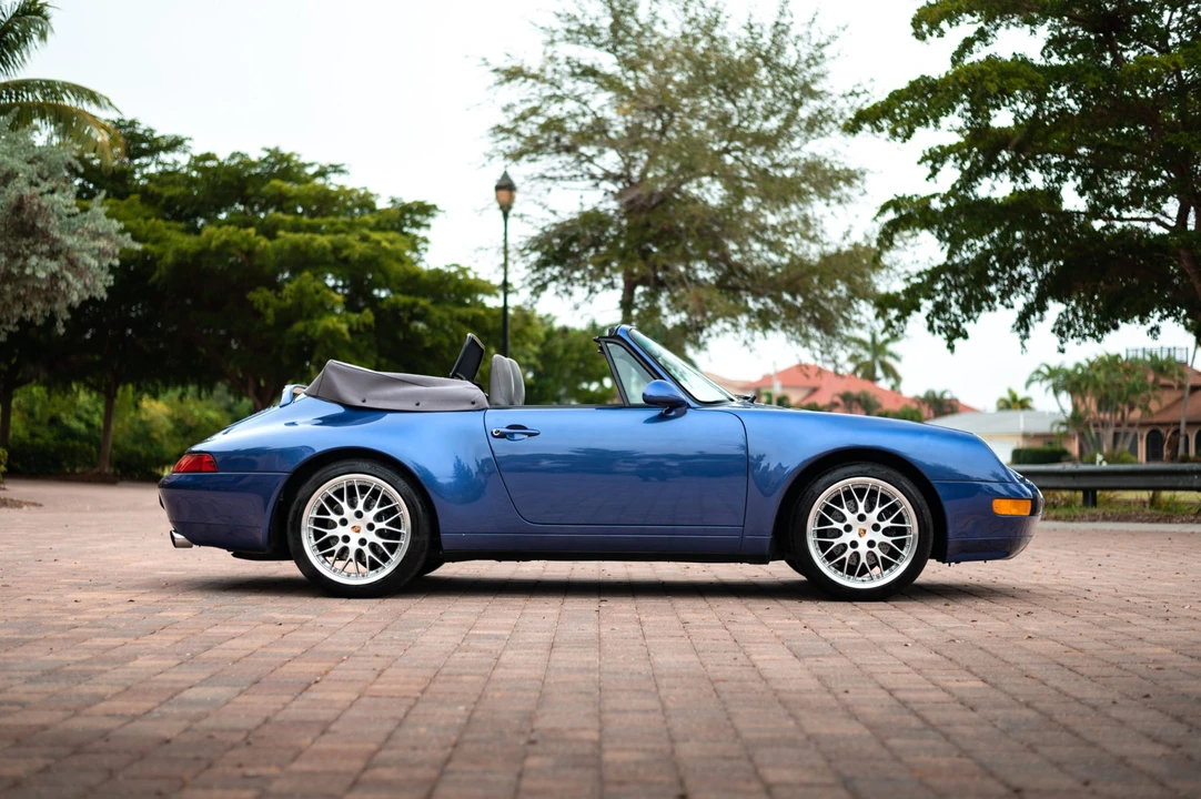 1998 Porsche 993 Carrera - Image 2 of 31