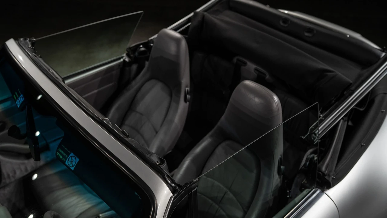 1998 Porsche 993 Carrera - Image 15 of 31