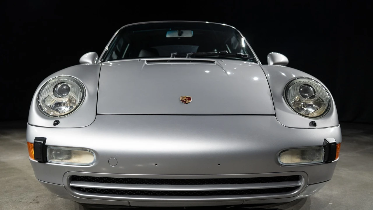 1998 Porsche 993 Carrera - Image 28 of 31