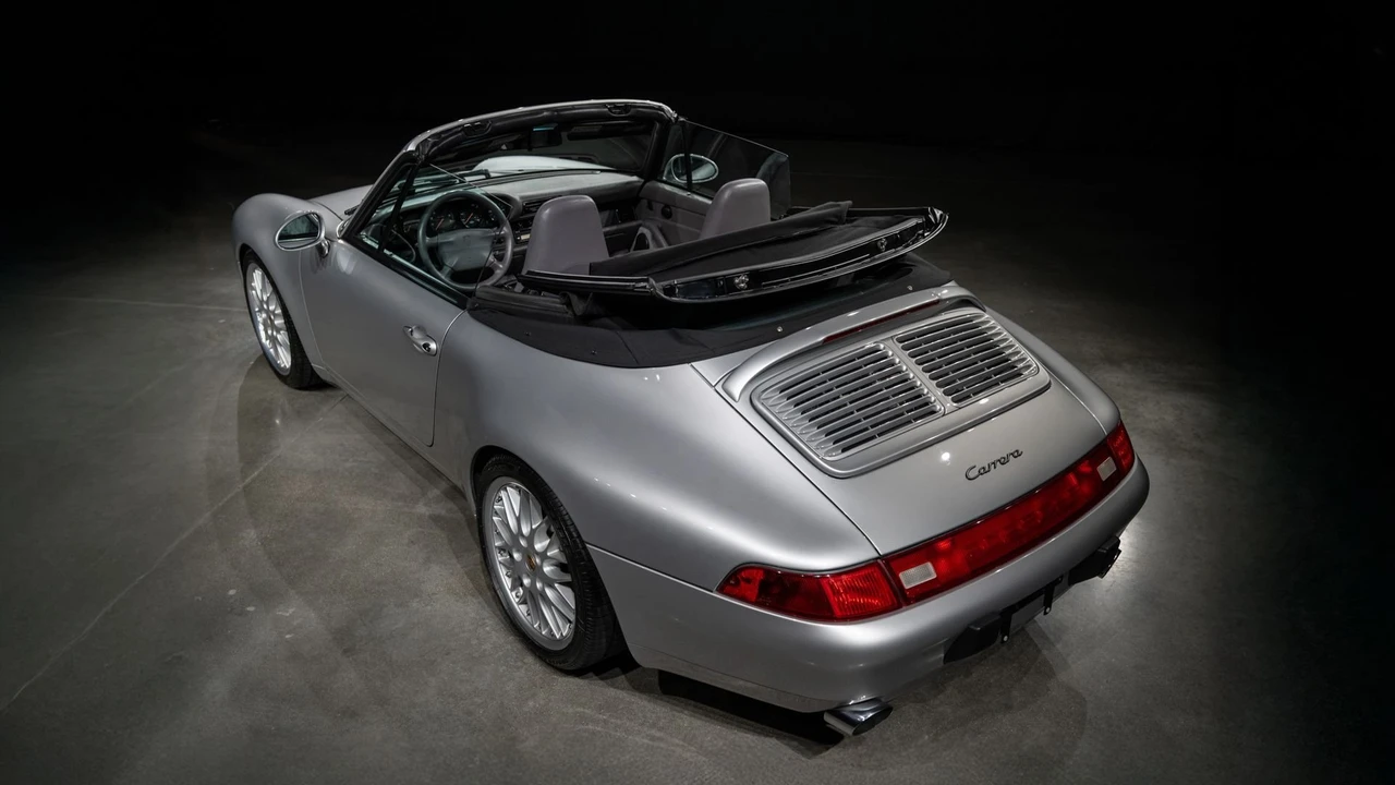 1998 Porsche 993 Carrera - Image 13 of 31