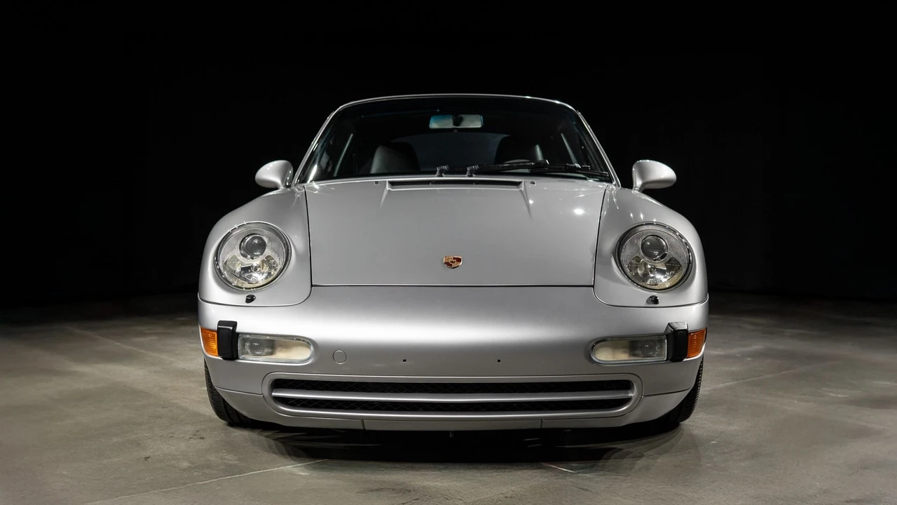 1998 Porsche 993 Carrera - Image 2 of 31