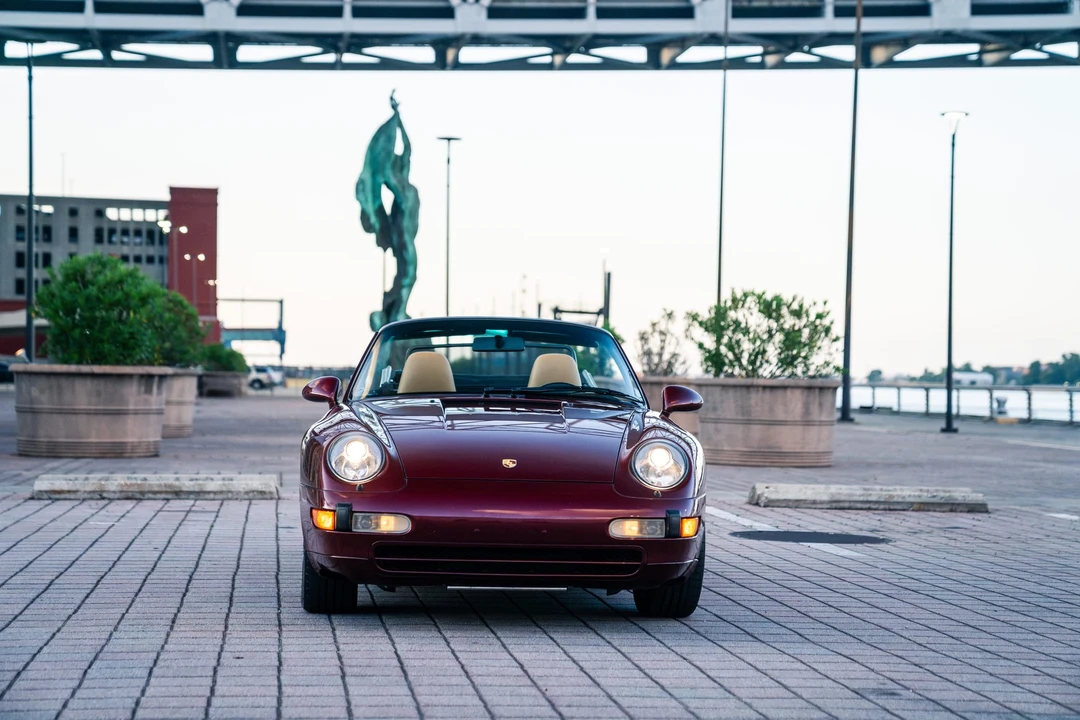 1998 Porsche 993 Carrera - Image 9 of 31