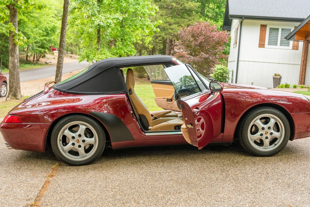 1998 Porsche 993 Carrera - Image 24 of 31