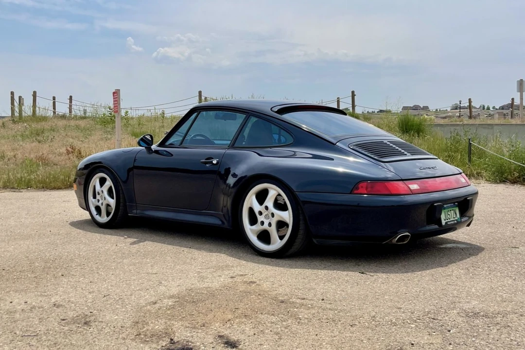1998 Porsche 993 Carrera - Image 13 of 31