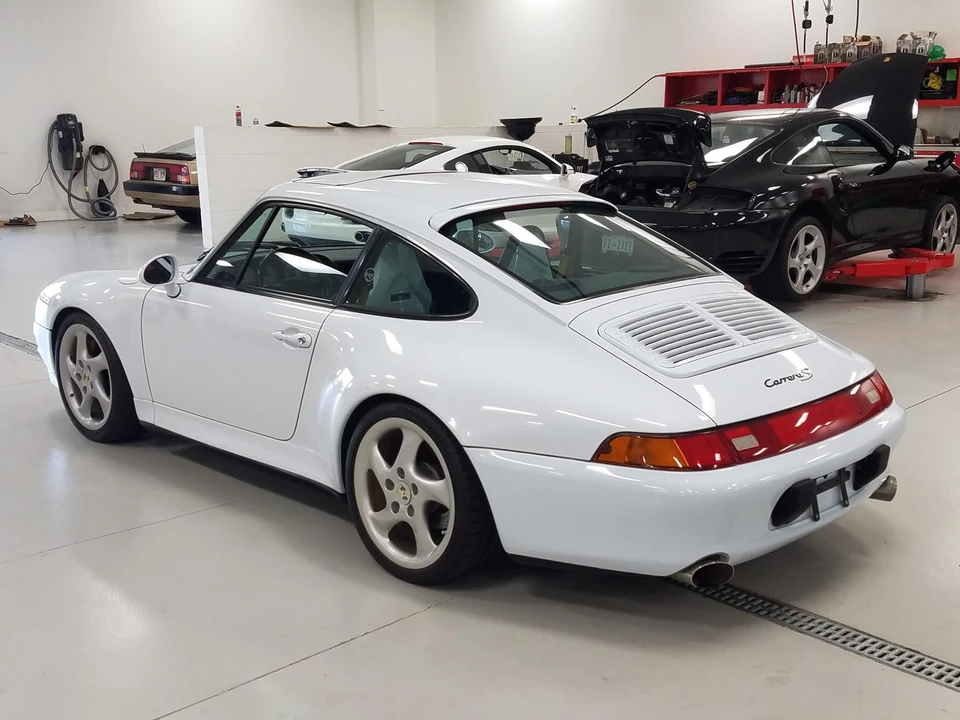 1998 Porsche 993 Carrera - Image 22 of 31