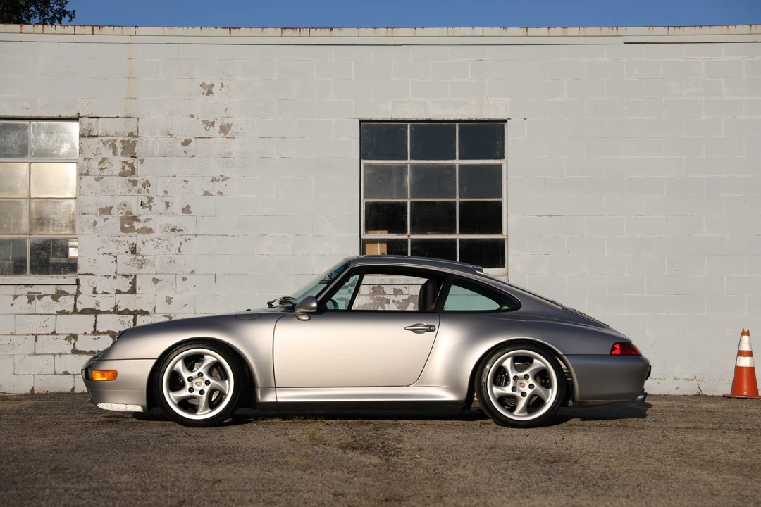 1998 Porsche 993 Carrera - Image 12 of 31