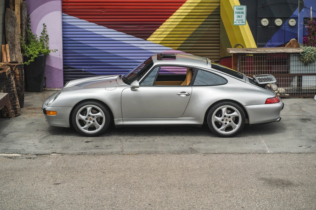 1998 Porsche 993 Carrera - Image 13 of 31
