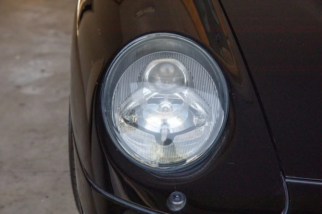 1998 Porsche 993 Carrera - Image 20 of 31