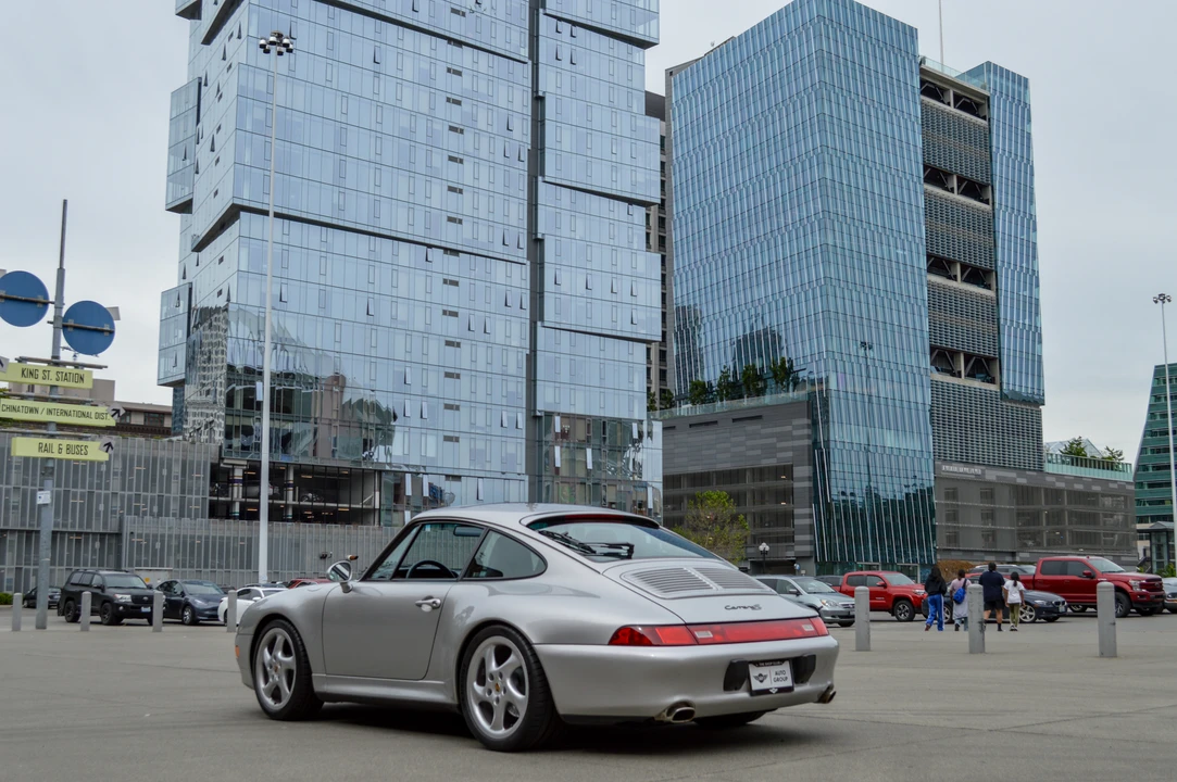 1998 Porsche 993 Carrera - Image 9 of 31