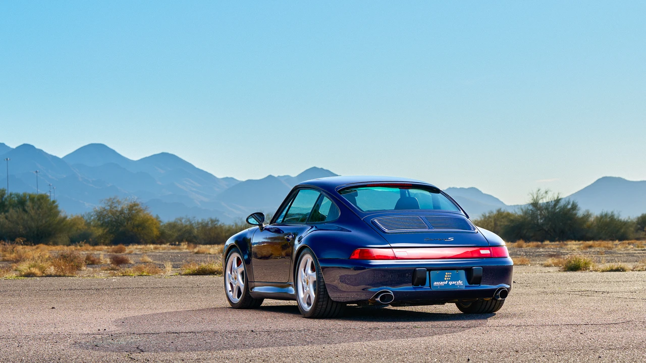1998 Porsche 993 Carrera - Image 13 of 31