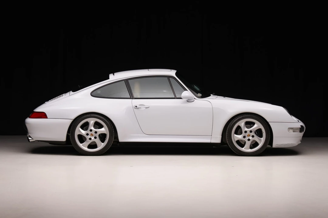 1998 Porsche 993 Carrera - Image 10 of 31