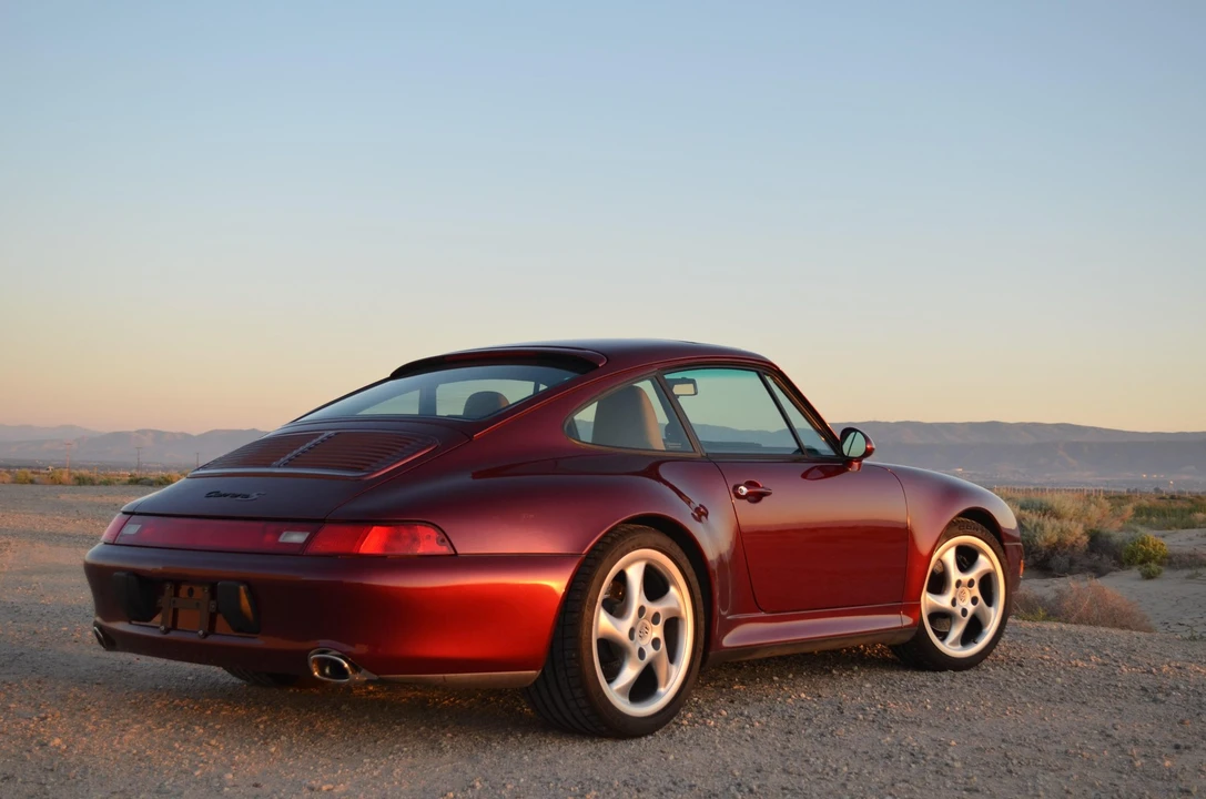 1998 Porsche 993 Carrera - Image 8 of 31