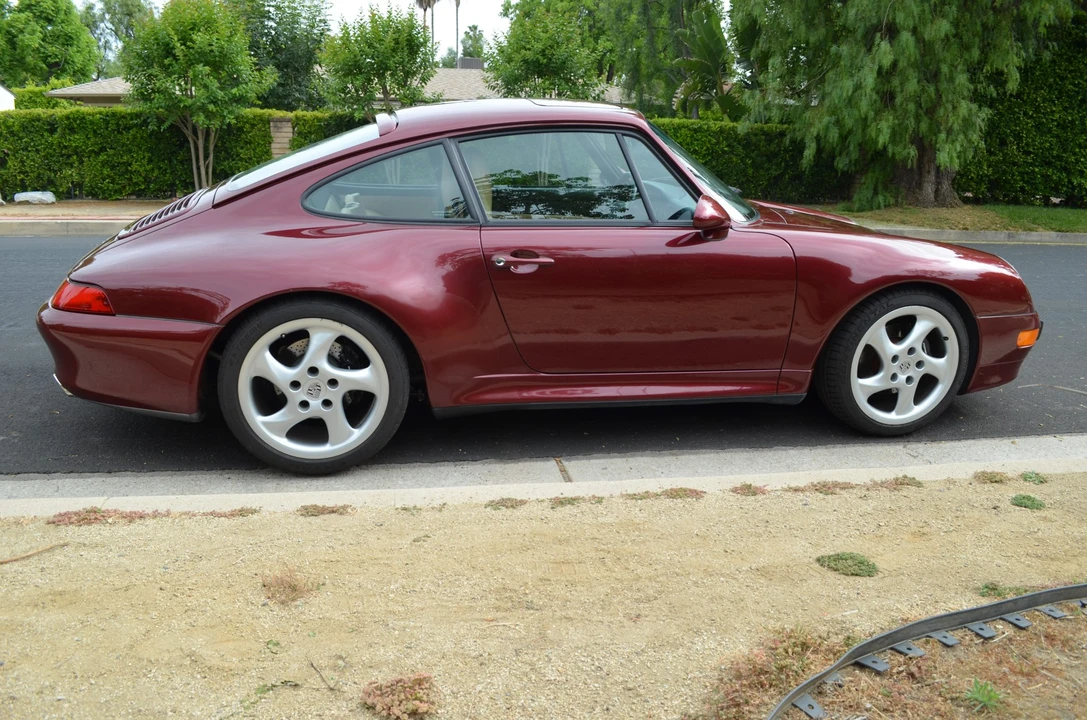 1998 Porsche 993 Carrera - Image 26 of 31
