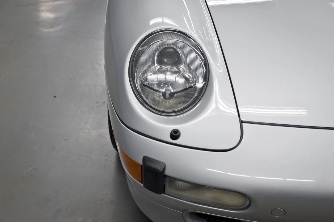 1998 Porsche 993 Carrera - Image 11 of 31