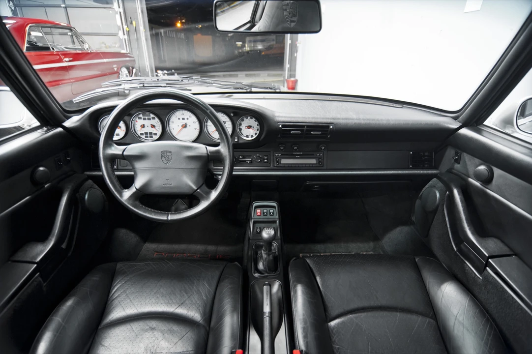 1998 Porsche 993 Carrera - Image 26 of 31