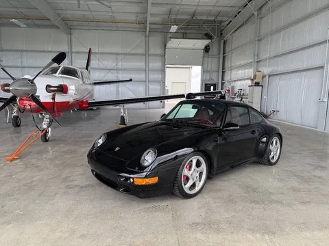 1998 Porsche 911 Carrera S Coupe RWD