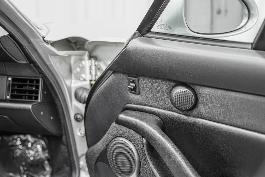 1998 Porsche 993 Carrera S - Image 28 of 31