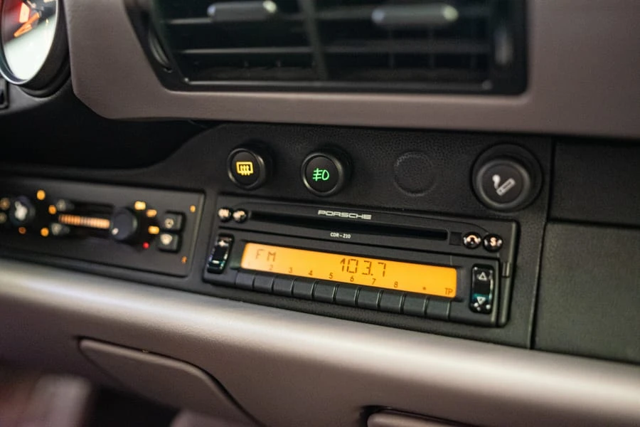 1998 Porsche 993 Carrera S - Image 9 of 17