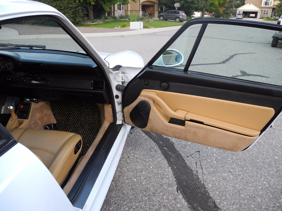 1998 Porsche 993 Carrera - Image 29 of 31