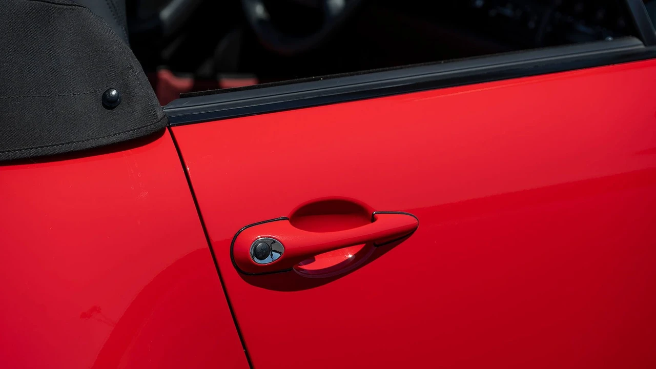 1998 Porsche 993 Carrera S - Image 11 of 31