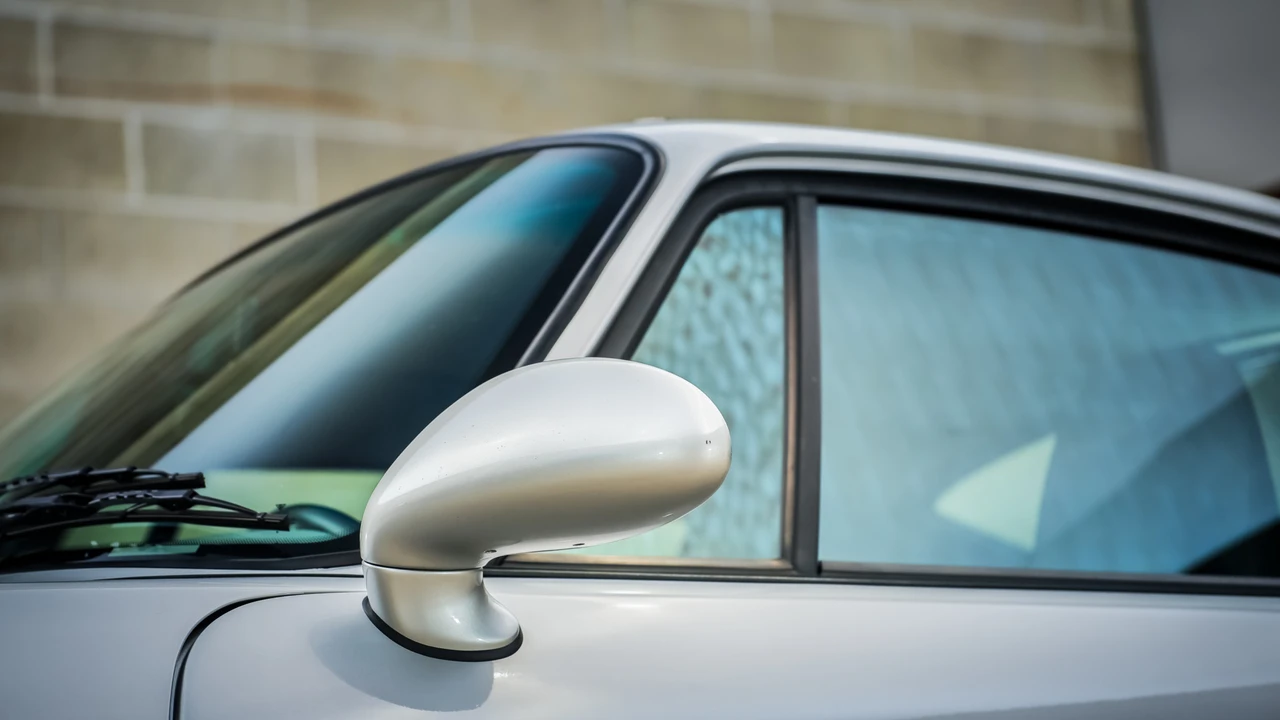 1998 Porsche 993 Carrera - Image 30 of 31
