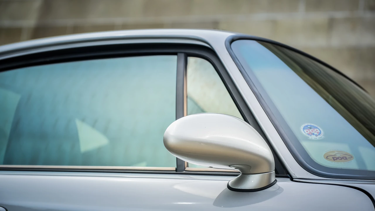 1998 Porsche 993 Carrera - Image 29 of 31
