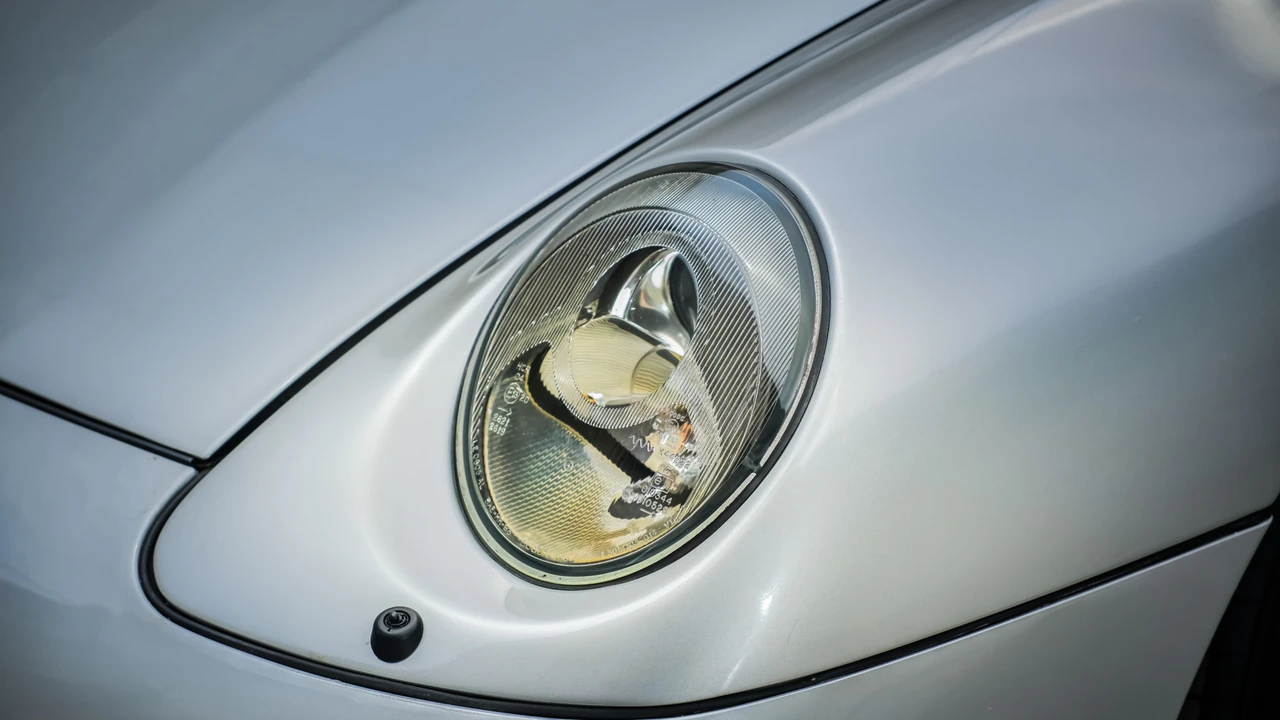 1998 Porsche 993 Carrera - Image 19 of 31