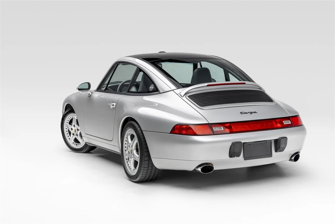1998 Porsche 993 Carrera - Image 9 of 31