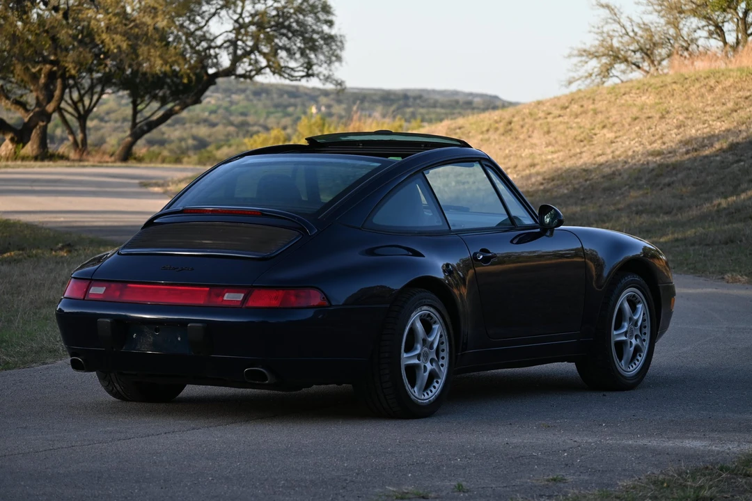 1998 Porsche 993 Carrera - Image 24 of 31
