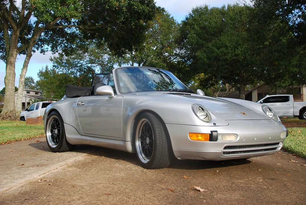 1998 Porsche 993 Carrera - Image 11 of 17