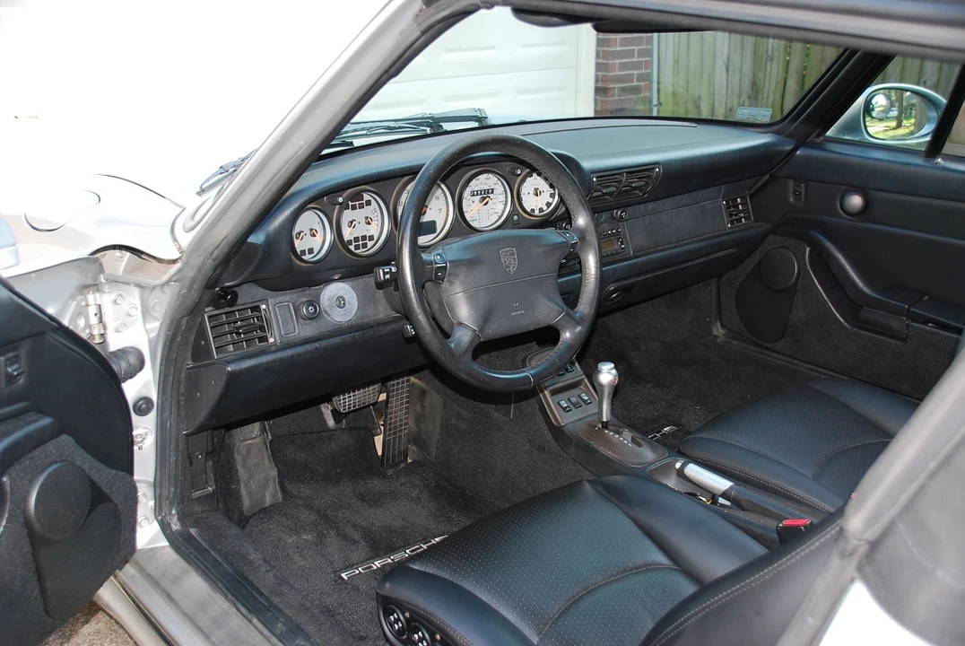 1998 Porsche 993 Carrera - Image 13 of 17