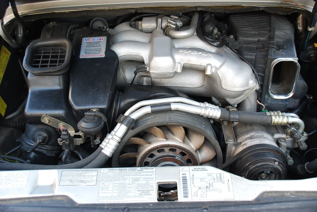 1998 Porsche 993 Carrera - Image 16 of 17
