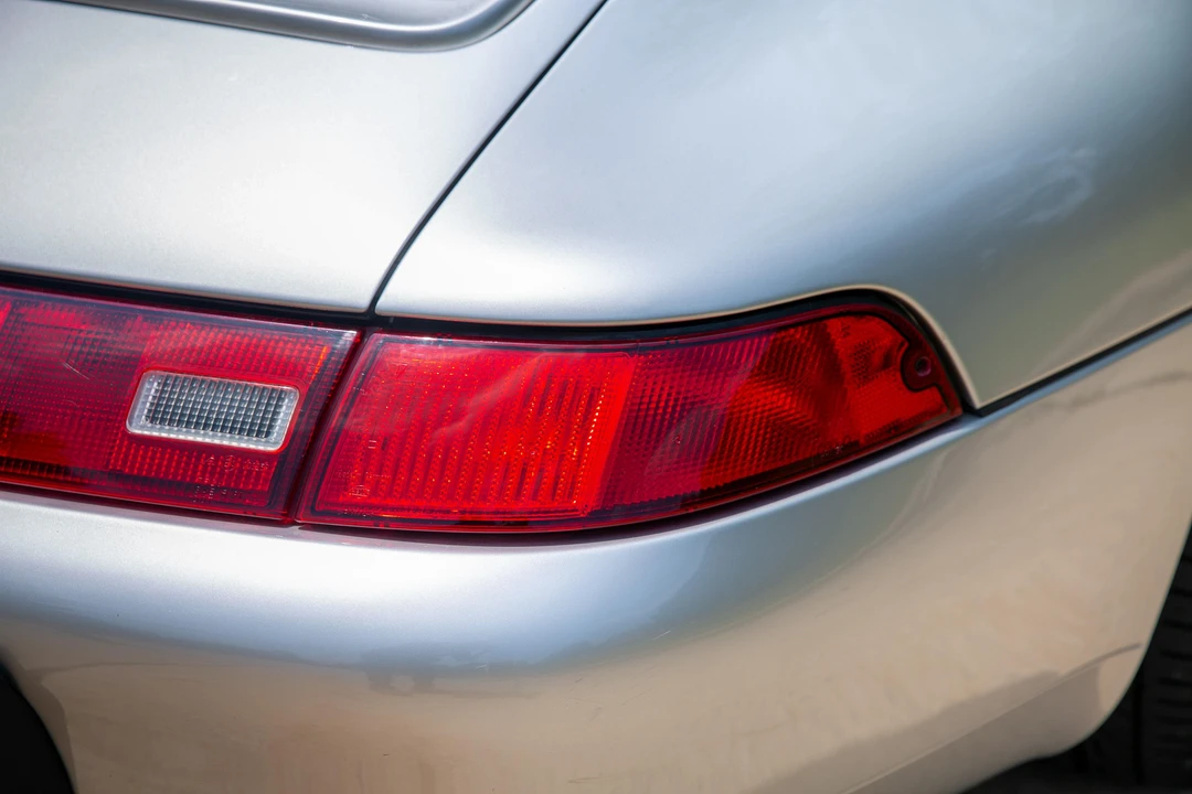 1998 Porsche 993 Carrera - Image 25 of 31